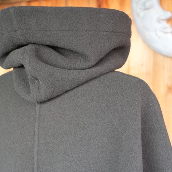 Vintage Black Hooded Wool Cape Button Down Made In France OS - Picture 15 of 17